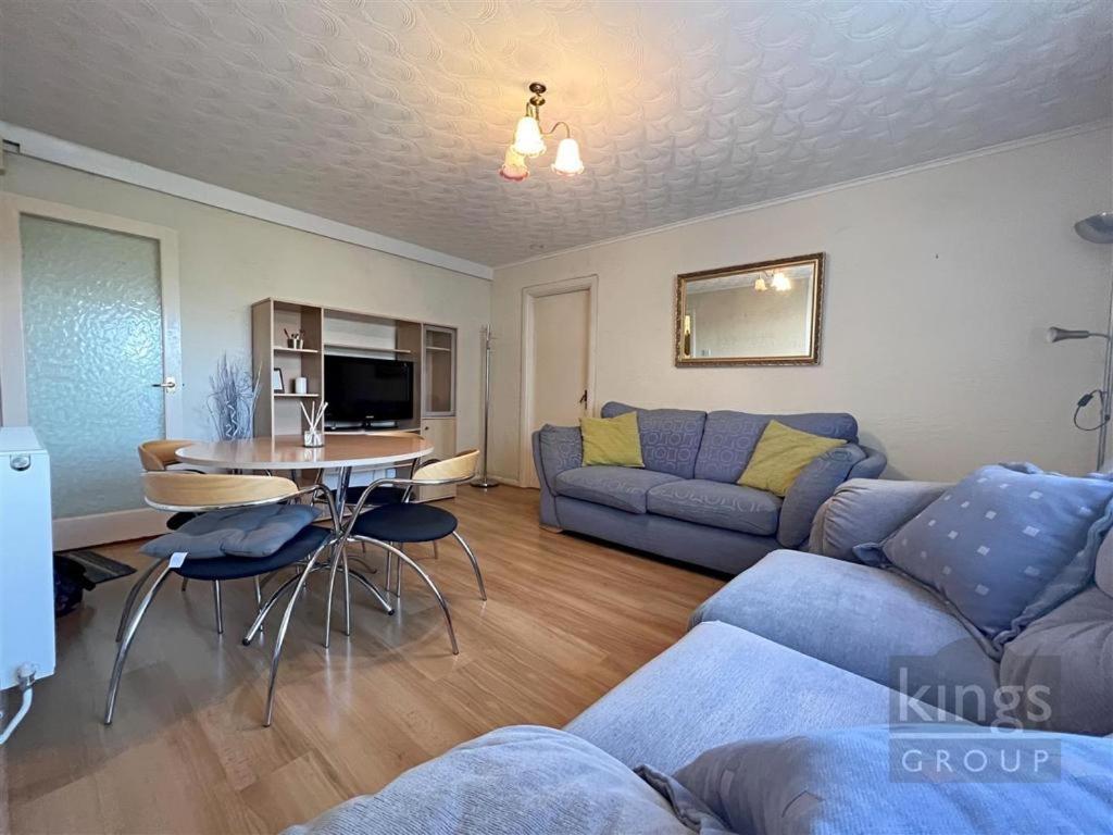 A Cosy 1 Bedroom Apartment 恩菲尔德 外观 照片